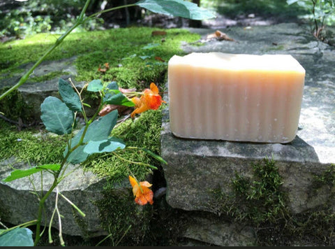 Jewelweed Goat's Milk Essential Soap